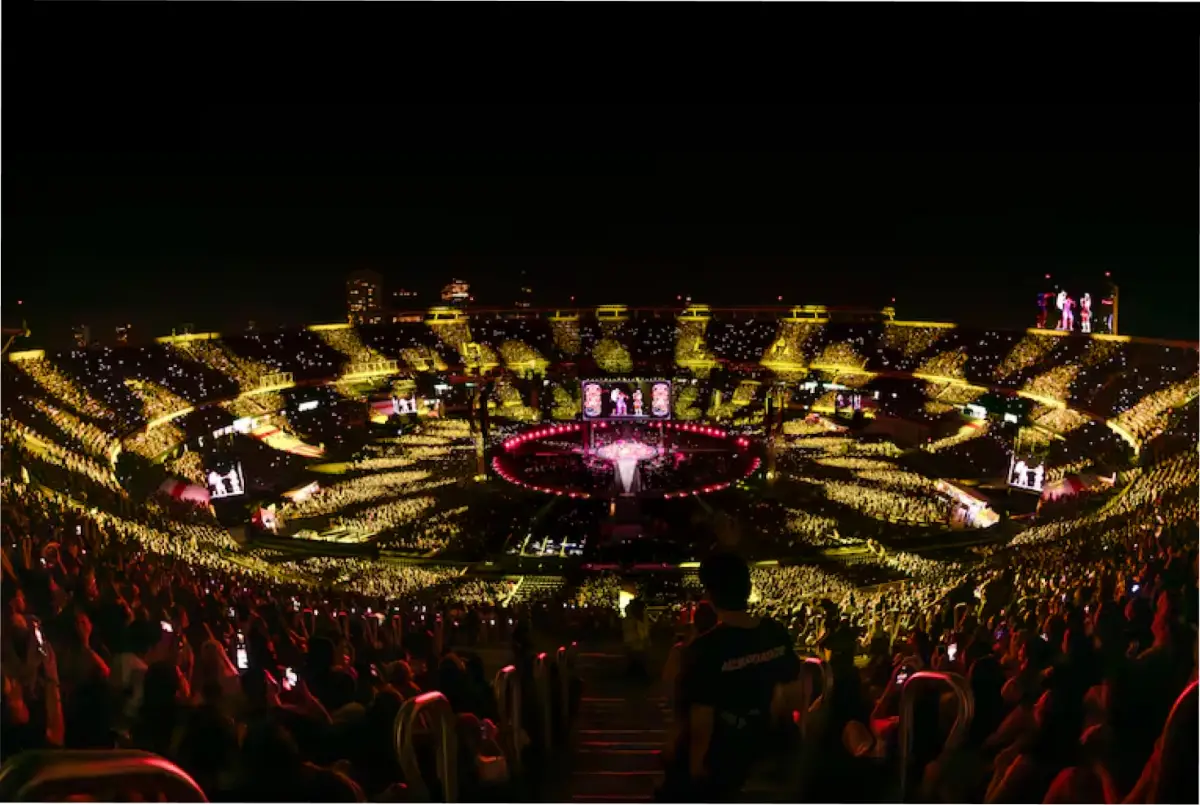 María Becerra rompió récords en River Plate con su show 360 – Radio ...