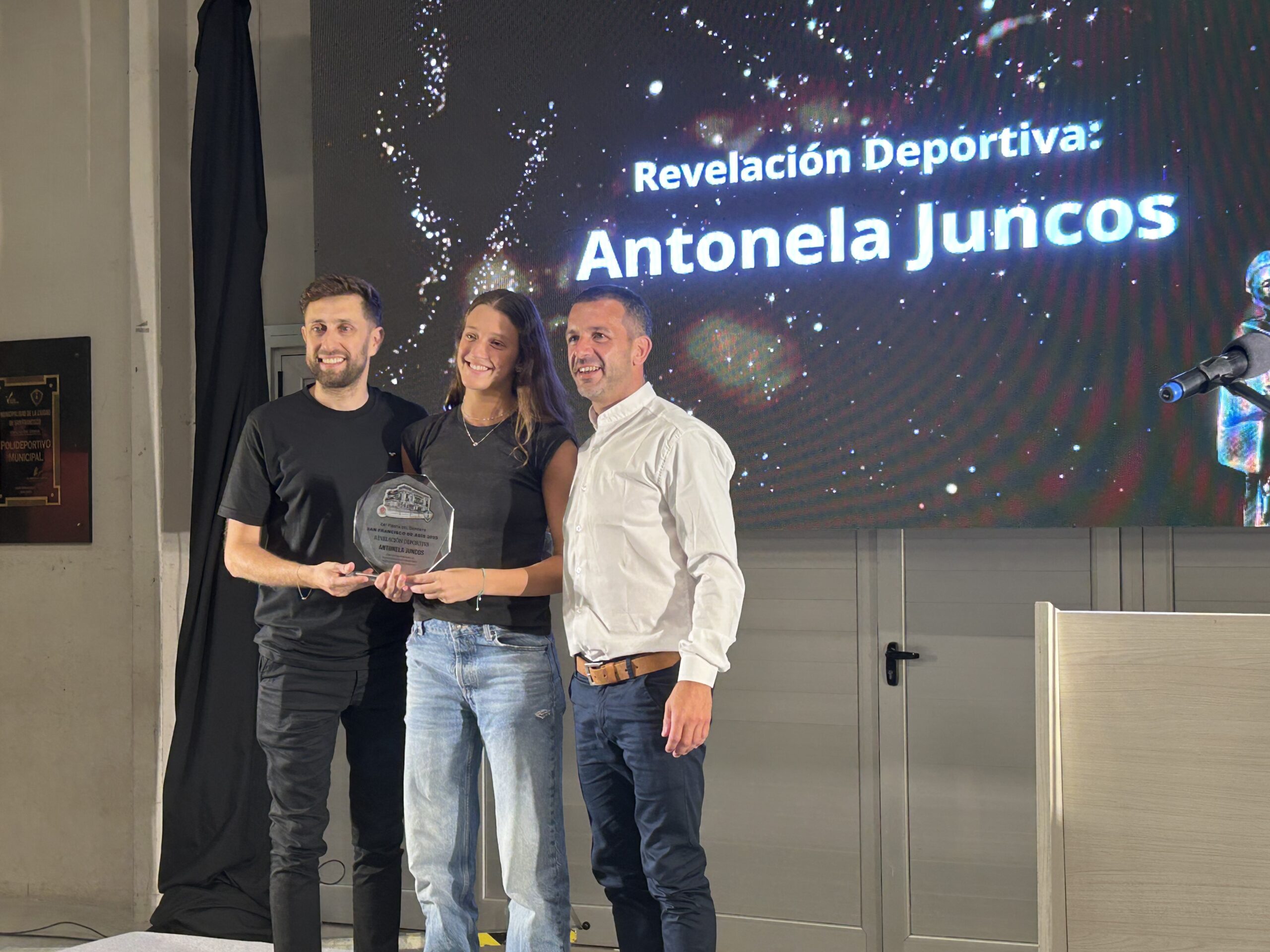 Juncos
