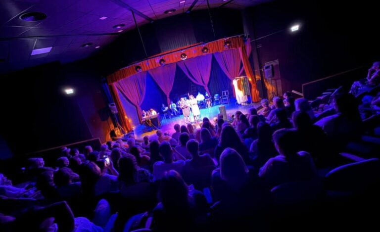 Tras agotar la primera, habrá otra función de “Negociemos” en El Teatrillo