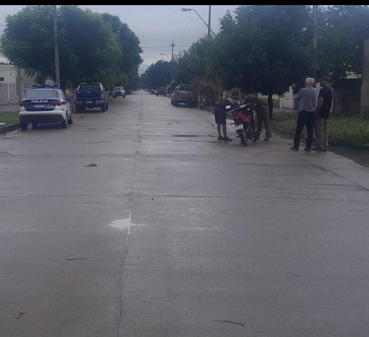 Motociclista sufrió lesiones leves tras un choque en Porteña