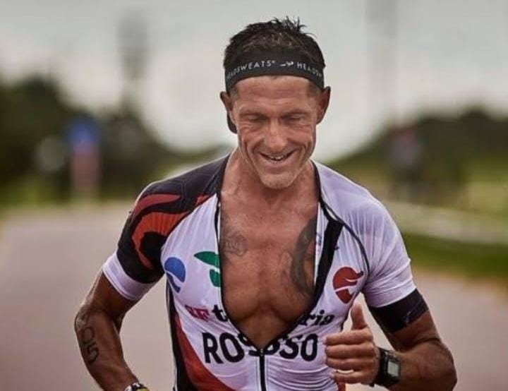 Un vehículo estuvo involucrado en el accidente de Gustavo Rosso