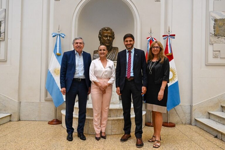 Se realizó la apertura de sobres del Acueducto Santa Fe–Córdoba: en la primera etapa llegará a San Francisco