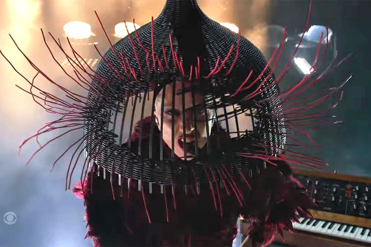 Lady gaga grammys 2 020126 24837cc3226b4b4aa089bb05af4f6012