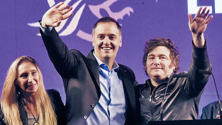 La estrategia de Milei para sostener a Adorni ante el avance de la Justicia