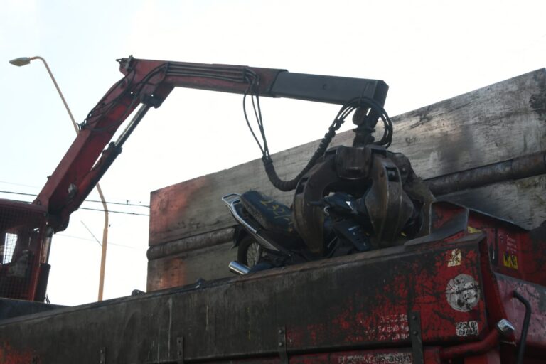 Se compactaron más de 360 vehículos y lo recaudado fue donado a Amigos del Bien