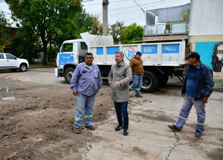 Se intervienen distintos espacios públicos en barrio Roque Sáenz Peña