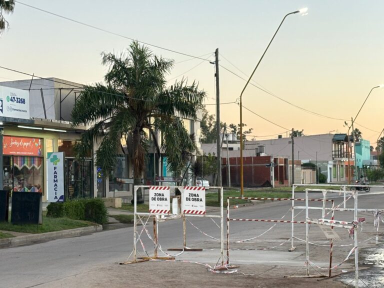 Reparan baches en calles de Frontera y piden precaución