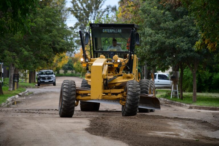 Tras las copiosas precipitaciones el municipio intensifica la reparación de calles de tierra