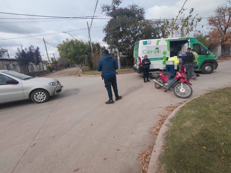 Choque en La Milka: un motociclista terminó en el Hospital Iturraspe
