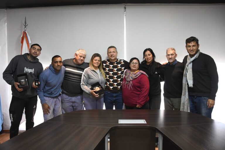 Bernarte distinguió a trabajadores de la cooperativa “San Francisco Recicla”