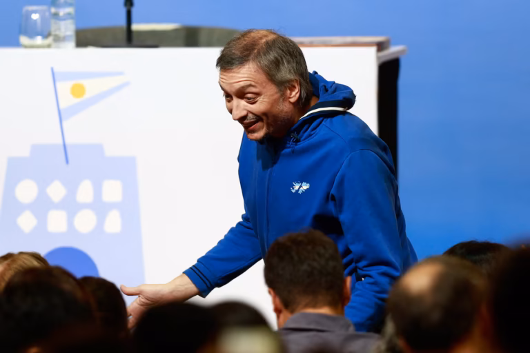 Máximo Kirchner recibió el alta tras ser operado de un tumor benigno