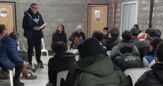 Emotiva jornada de concientización sobre salud mental y prevención de adicciones con los jóvenes