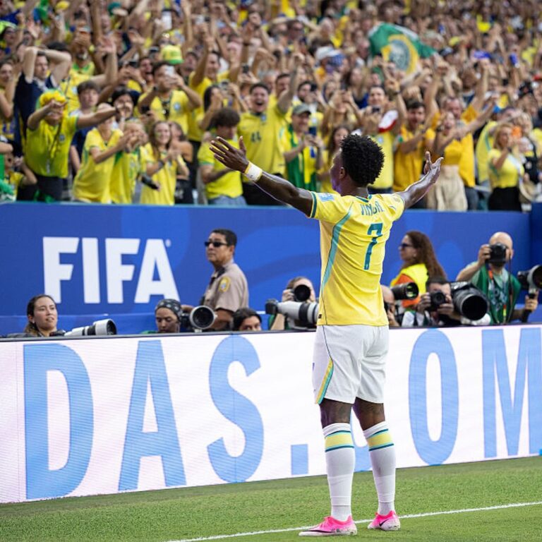 Brasil va por los octavos de final: así continúa el Mundial este lunes
