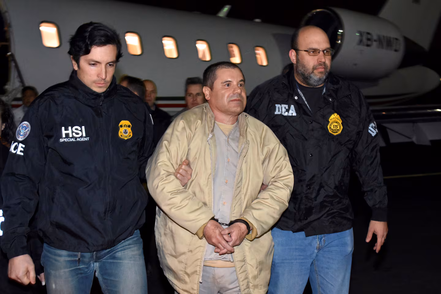 El chapo guzman siendo escoltado por agentes federales tras su extraditacion en 2017 foto ap STPMRP4RIVD7TDNGHYBQHWXNPI