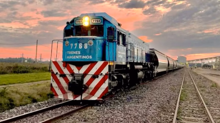El Gobierno tiene casi listos los pliegos para privatizar el Belgrano Cargas: quiere adjudicarlo antes de 2027