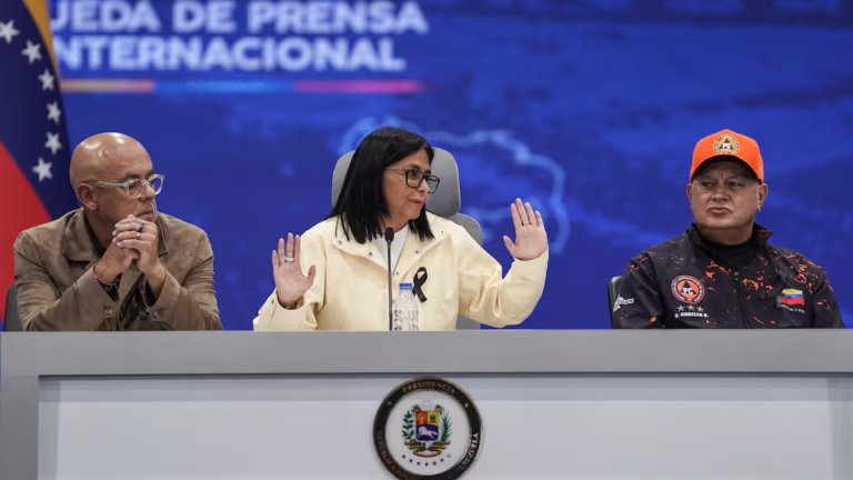 Venezuela informó que mantiene conversaciones con EEUU y el FMI para la reconstrucción de la infraestructura afectada por los terremotos