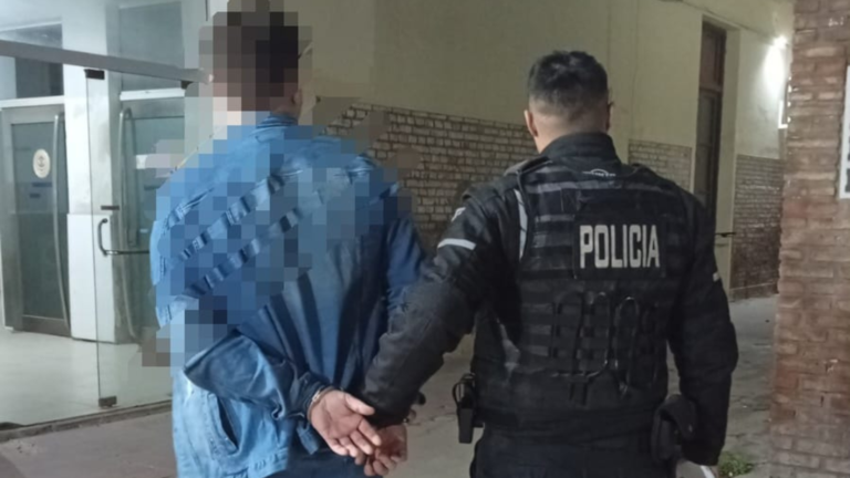 Aprovechó una pelea a la salida de un boliche para quedarse con una billetera ajena