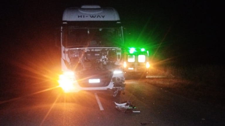 Choque entre un camión y una moto en Ruta 158: joven derivado a Villa María