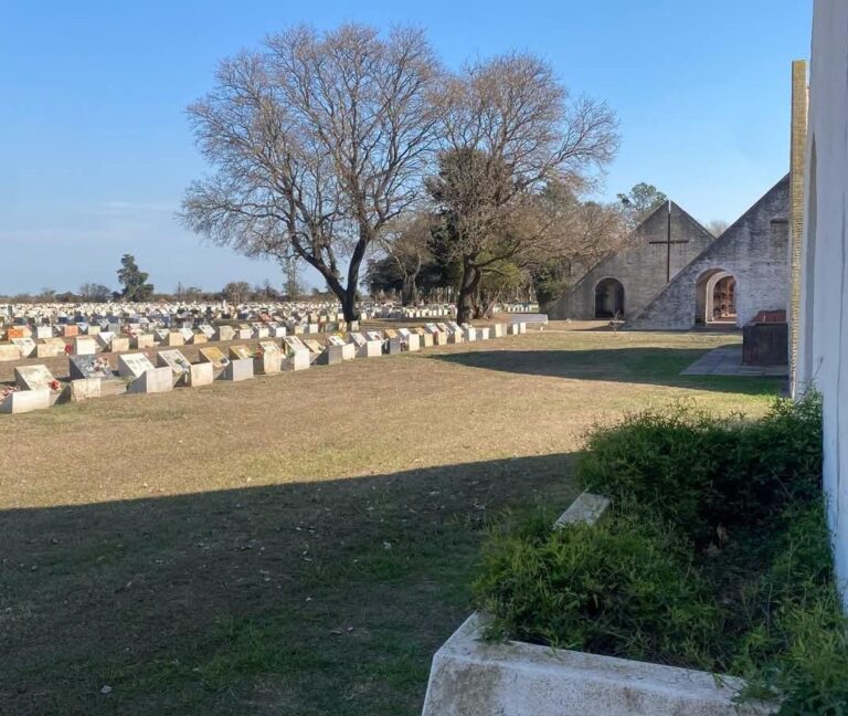 Morteros: denuncian la profanación de una tumba en el Cementerio Oeste