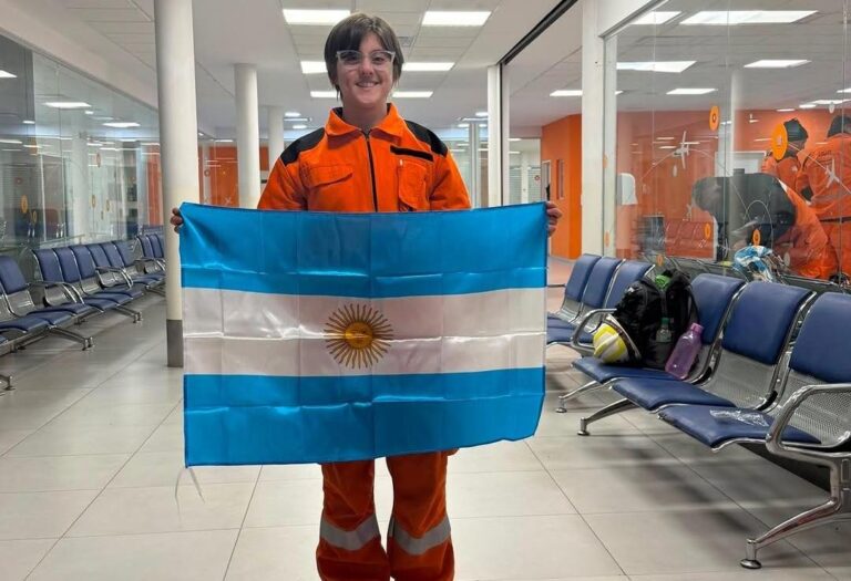 La bombera sanfrancisqueña Alfonsina Carle ya está en Venezuela para la misión humanitaria