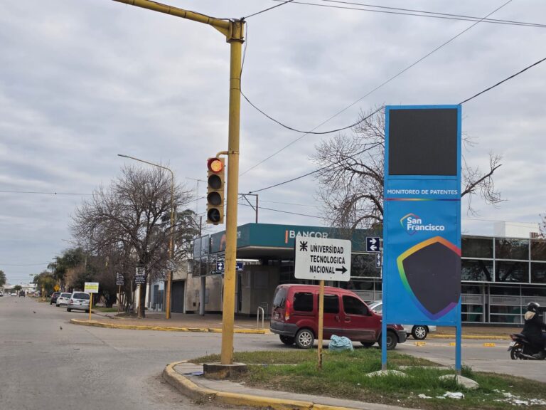 Sistema de lectura de patentes fuera de servicio