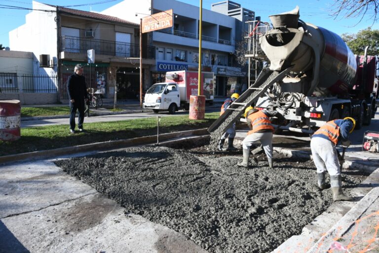 Continúa el plan de bacheo y finaliza sobre un sector de Av. Libertador Norte