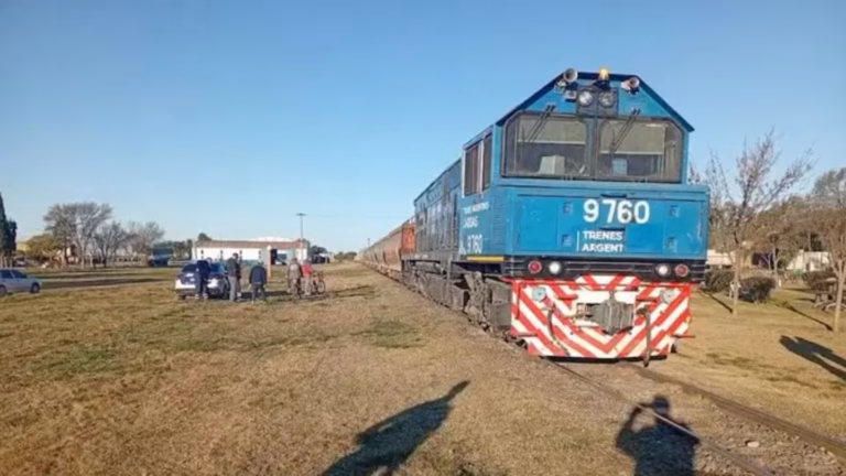 Córdoba: un adolescente de 15 años murió tras ser arrollado por un tren cuando cruzaba las vías en bicicleta