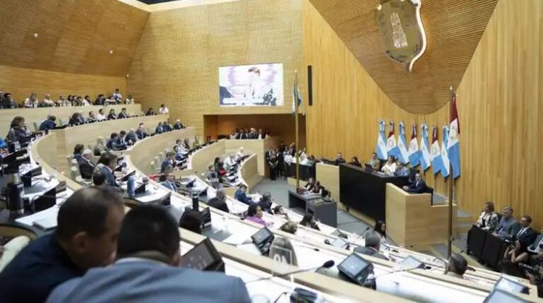 Jaimes exige controles “reales” tras el escándalo de los asesores con antecedentes