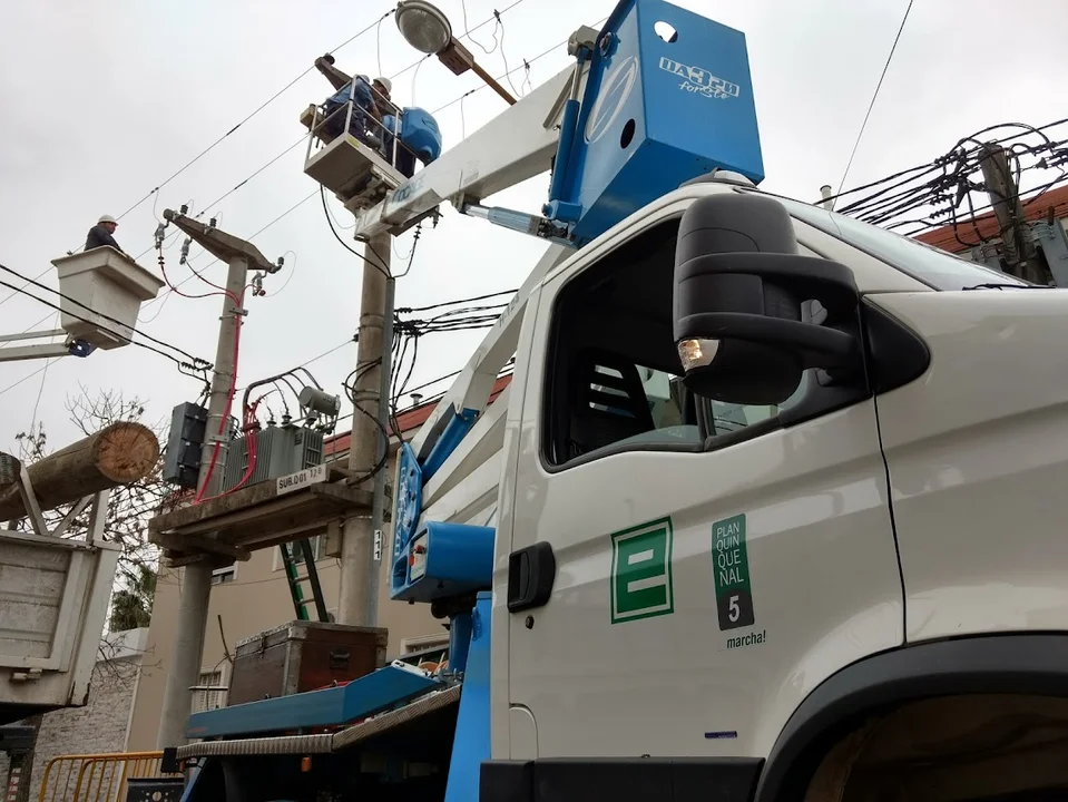 720 (9)