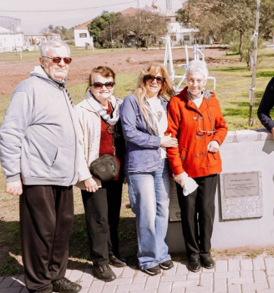 Devoto: colocaron una Piedra de Luserna para afianzar la hermandad con Bagnolo Piemonte