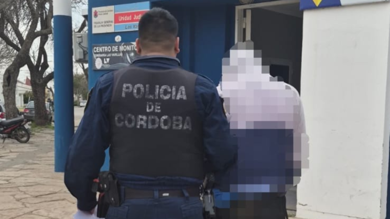 Más de 20 dosis de cocaína en un control preventivo en Las Varillas