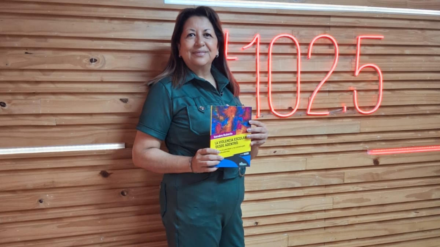 RE 102.5 (78)