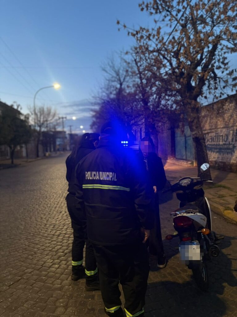 Secuestraron una motocicleta por falta de documentación y medidas de seguridad en barrio Iturraspe