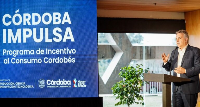Llaryora anunció 6 cuotas sin interés y $20.000 millones para fortalecer el comercio