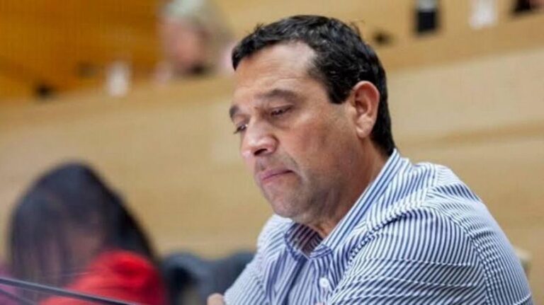 Renunció el legislador oficialista Ramón “Cañito” Flores en medio del escándalo judicial