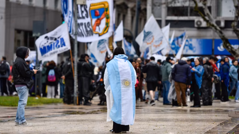 La oposición cuestionó el fallo sobre la Ley de Tierras y pidió rechazar el DNU 70/2023