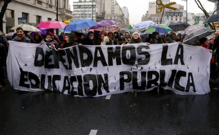 Paritaria universitaria: no hubo acuerdo y los docentes convocaron a un paro nacional