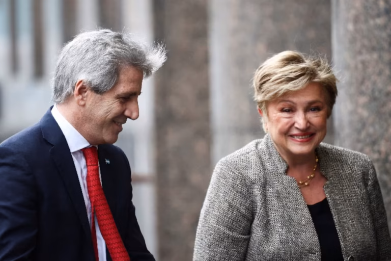 El FMI inicia una nueva revisión del acuerdo con Argentina