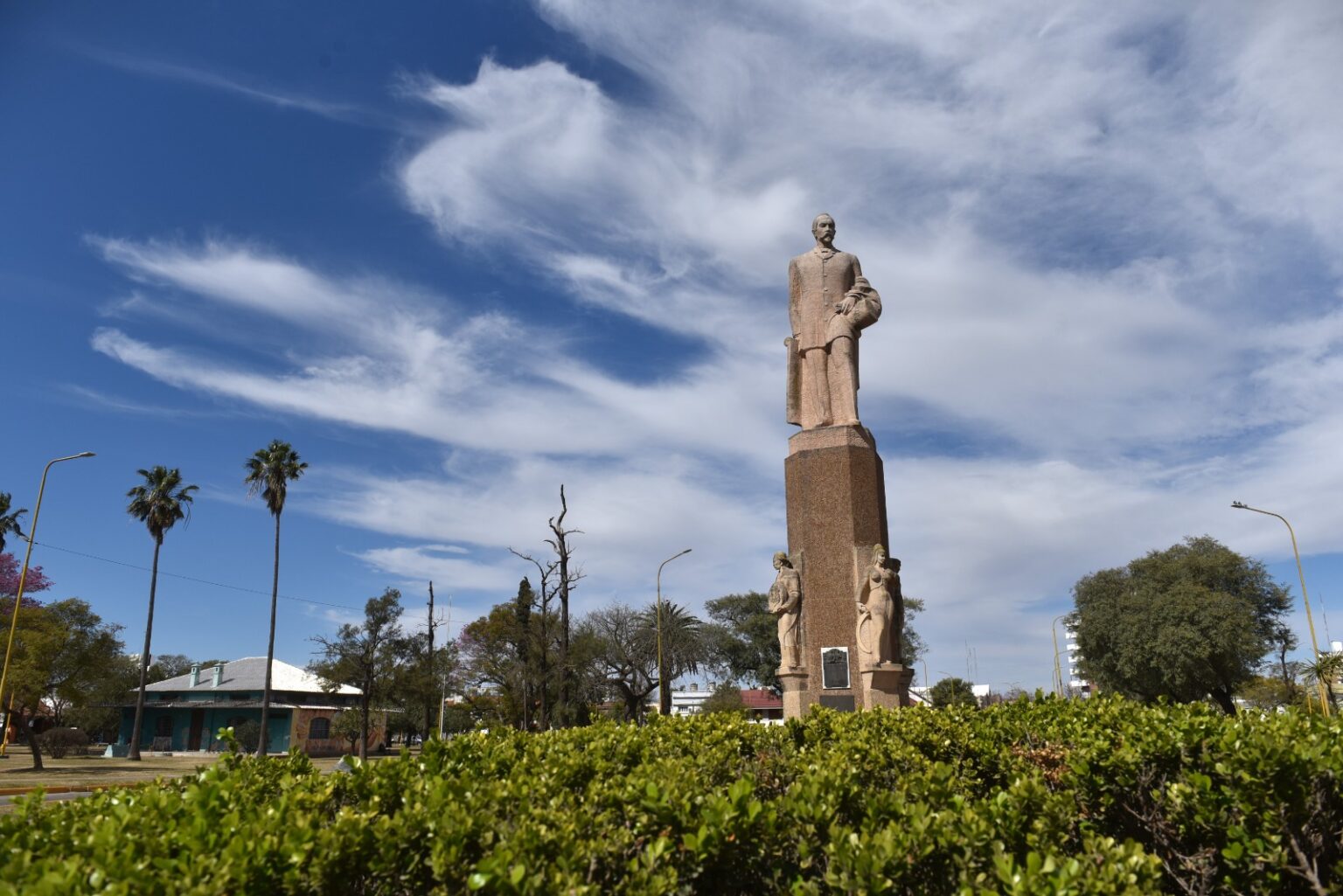 Jose bernardo iturraspe monumento