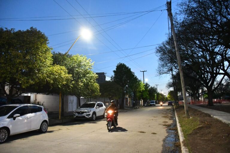 Barrio Jardín completó la modernización de su alumbrado público con tecnología LED