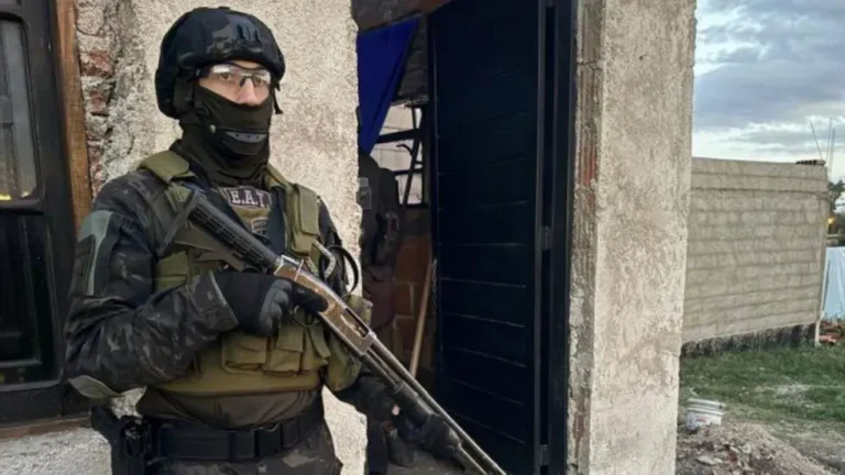 Diez detenidos tras un operativo de la FPA contra una banda que vendía droga en Jesús María y Córdoba