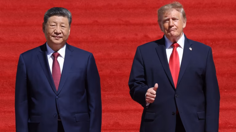Estados Unidos y China crearon un “canal de comunicación” sobre inteligencia artificial