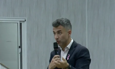 Freyre: Andrés Peretti brindó una exitosa charla sobre Ley Penal Juvenil, bullying y redes sociales