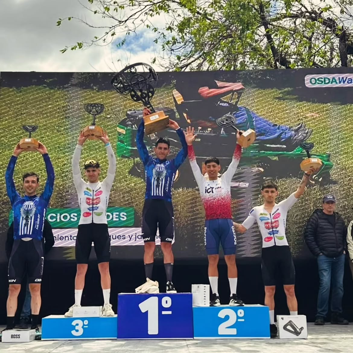 Gracias por esta alegria equipo!! @granfondoargentina🏆🥇 GENERAL POR EQUIPOS @indiecyclingteam