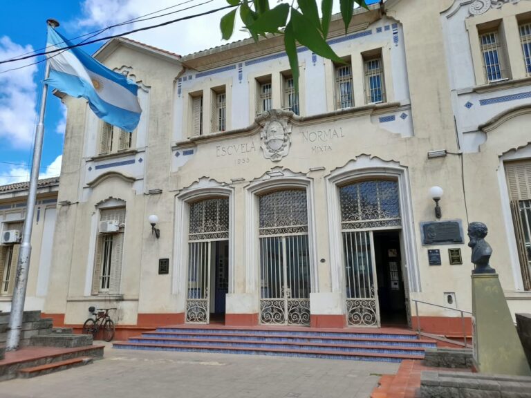 Patrimonio e historia viva: «La Radio en tu Escuela» en la Escuela Normal