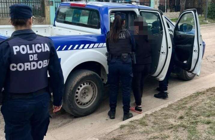 Detuvieron a una mujer en Freyre durante un allanamiento por una causa de amenazas