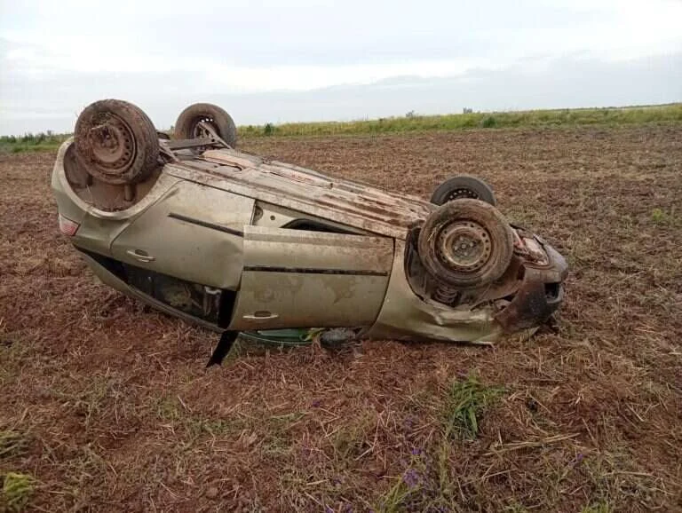 Porteña: volcó un automóvil en la Ruta Provincial N.º 1 y el conductor resultó ileso