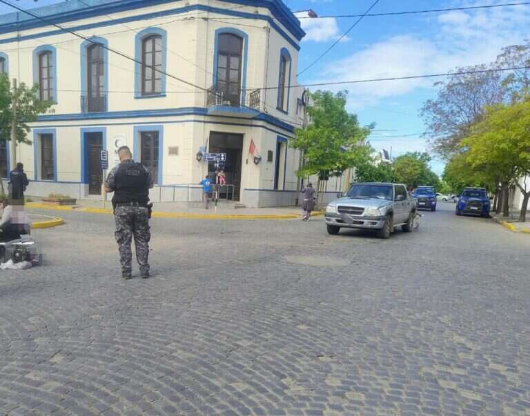 Una adolescente sufrió una fractura tras un accidente de tránsito