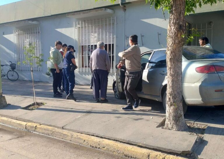 Fuerte choque en Alicia: una conductora fue derivada al hospital