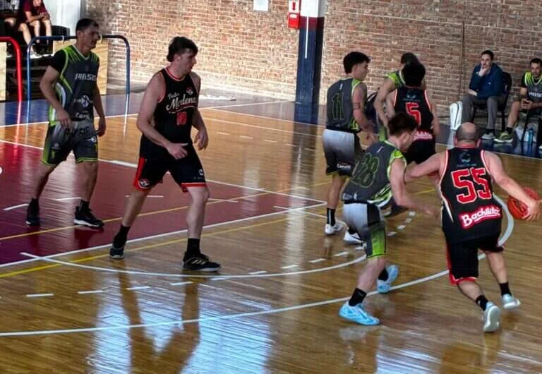 Physis manda en la Copa Radio Estación 102.5 y LB Artículos dio el golpe del Clausura